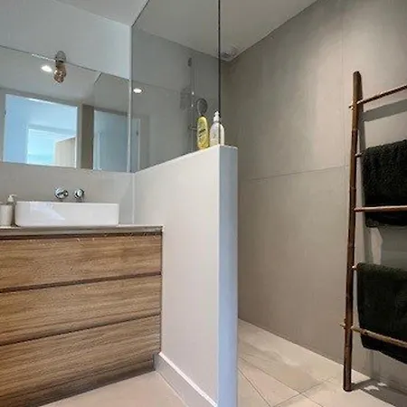 Villa Moderne A Hossegor, Proche Avec Piscine Chauffee - Fr-1-791-34 *